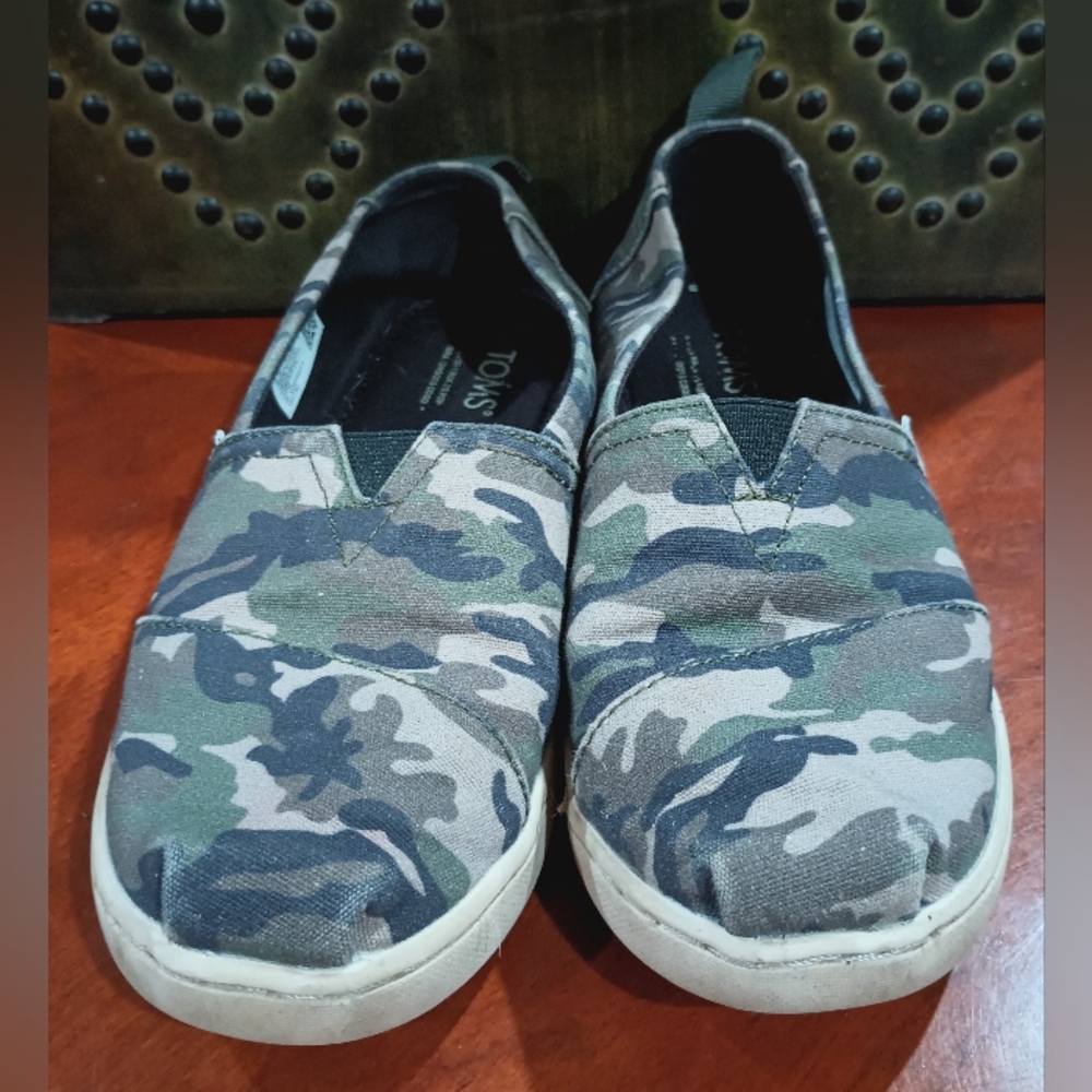 Toms CAMO Alpargata Shoes Youth Size 5